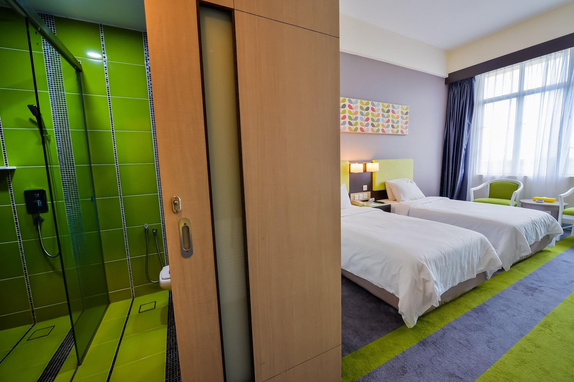เมก้า วิว โฮเต็ล Hotel กวนตัน ภายนอก รูปภาพ
