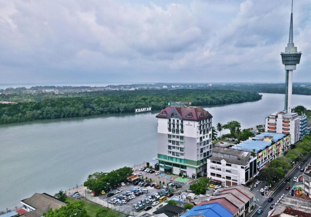 เมก้า วิว โฮเต็ล Hotel กวนตัน ภายนอก รูปภาพ