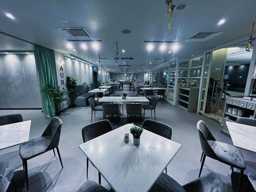 เมก้า วิว โฮเต็ล Hotel กวนตัน ภายนอก รูปภาพ