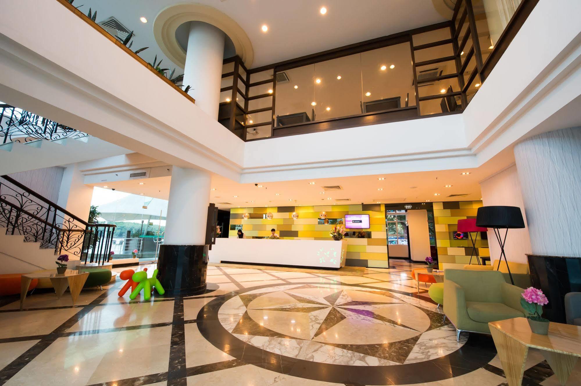 เมก้า วิว โฮเต็ล Hotel กวนตัน ภายนอก รูปภาพ